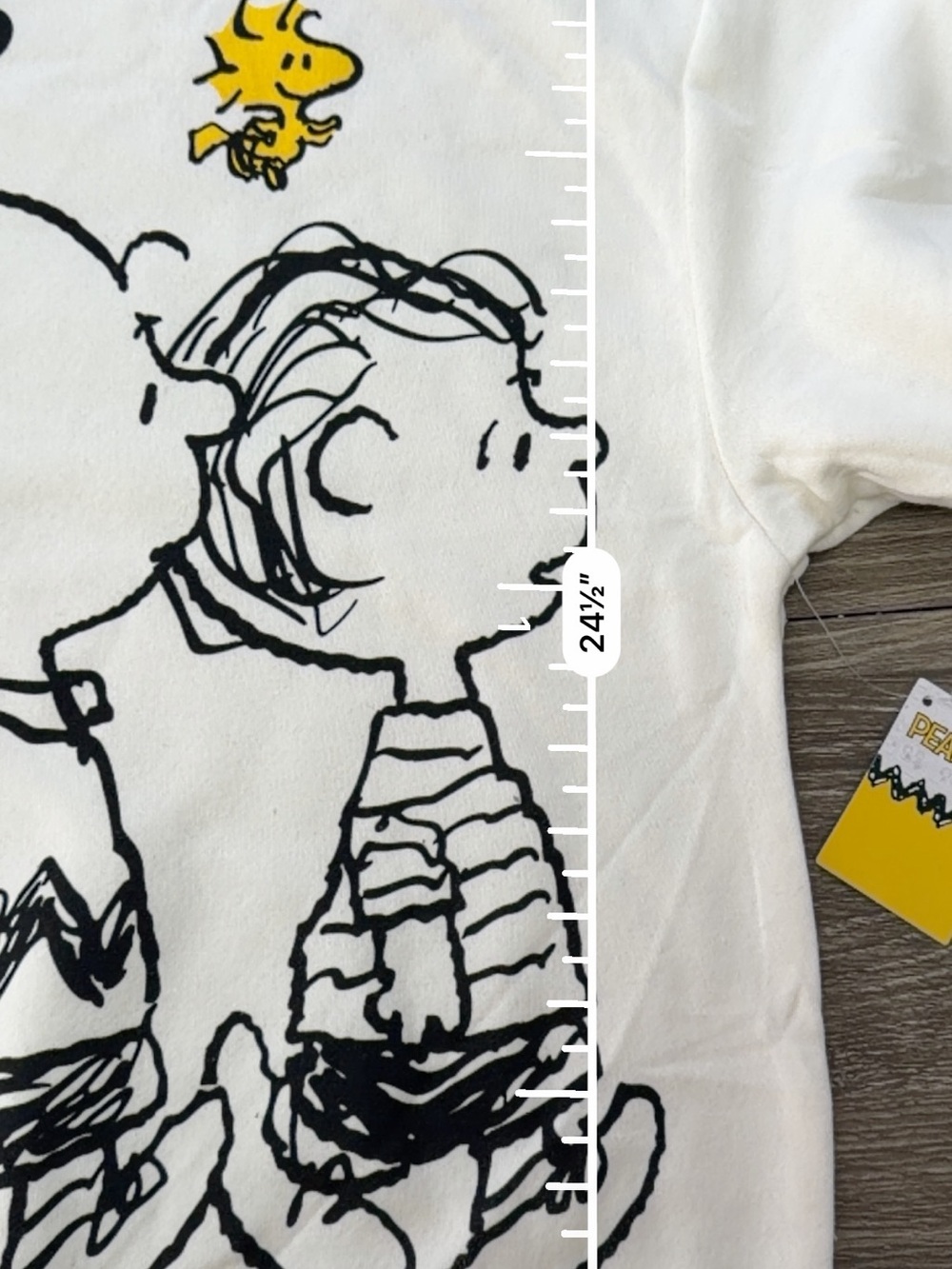 Peanuts Snoopy Charlie Brown Woodstock Women’s Sweatshirt Size L NWT Cream - Picture 7 of 8